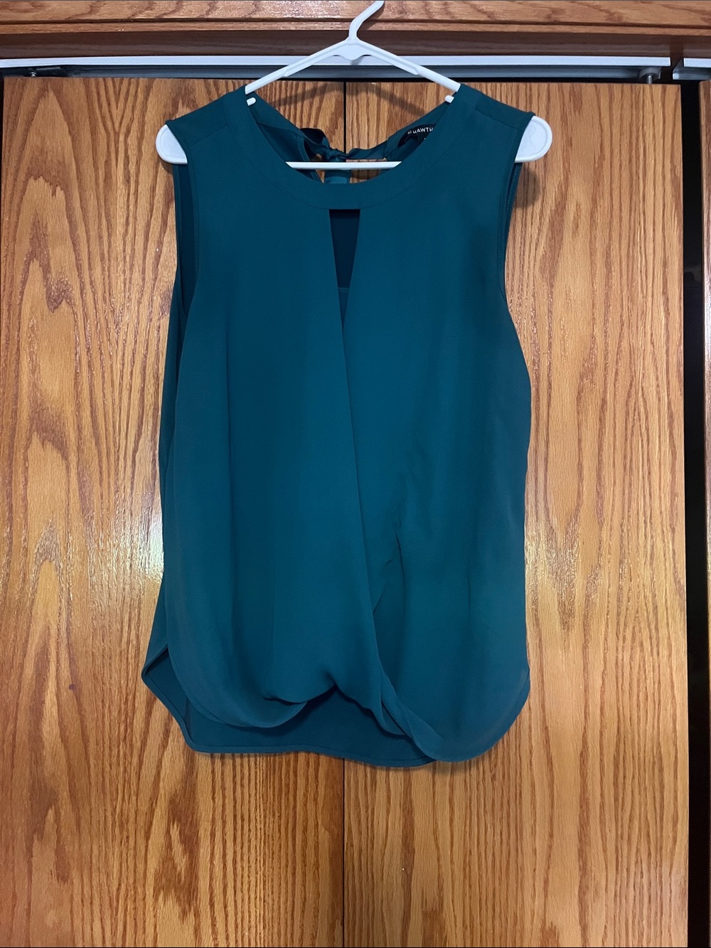 Hawthorn Teal Sleeveless Keyhole Tie Back Blouse Medium